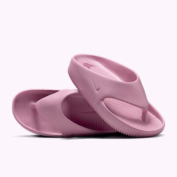 New Women’s Nike Calm Soft Pink Flip Flops - Picture 1 of 9